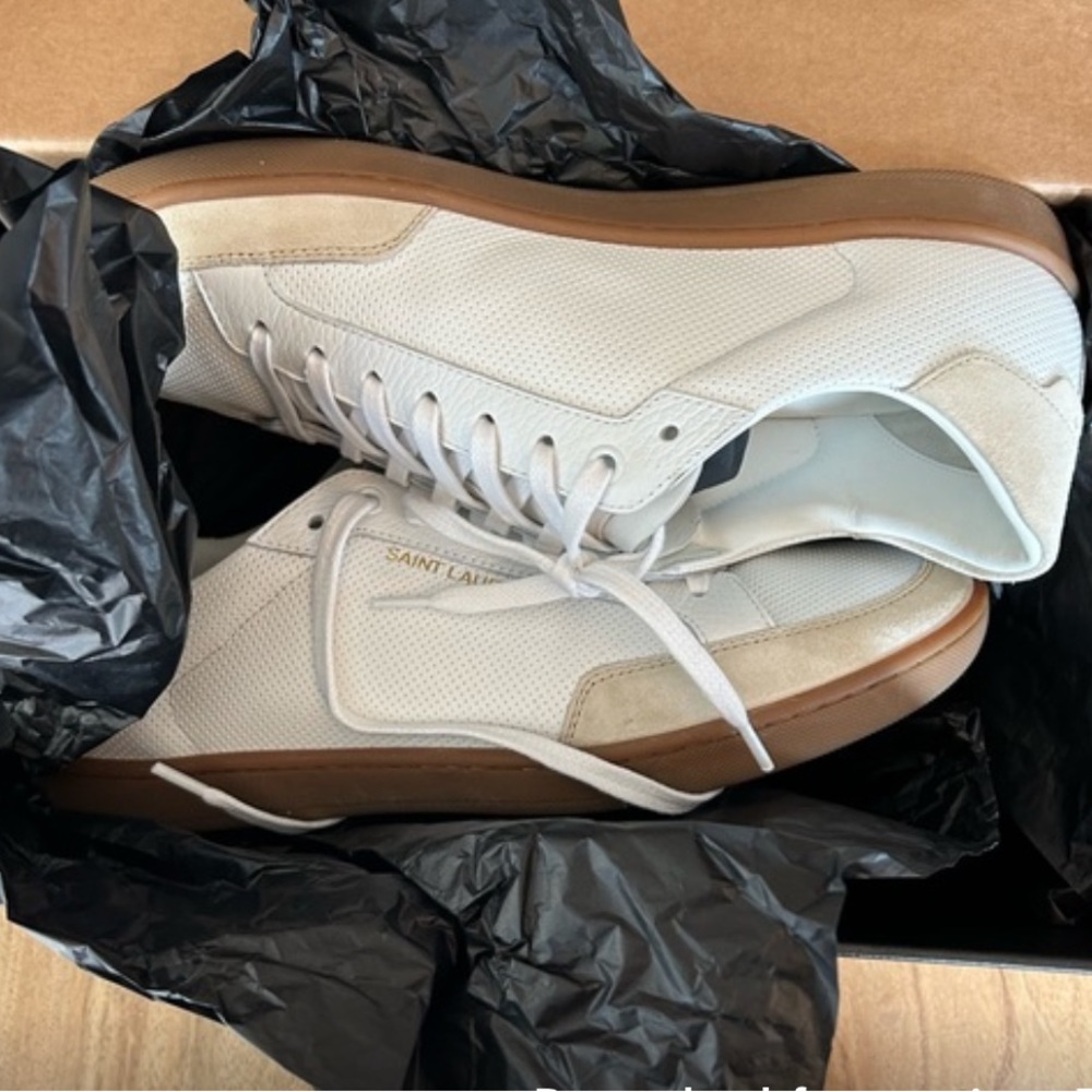 Saint Laurent low top sneakers